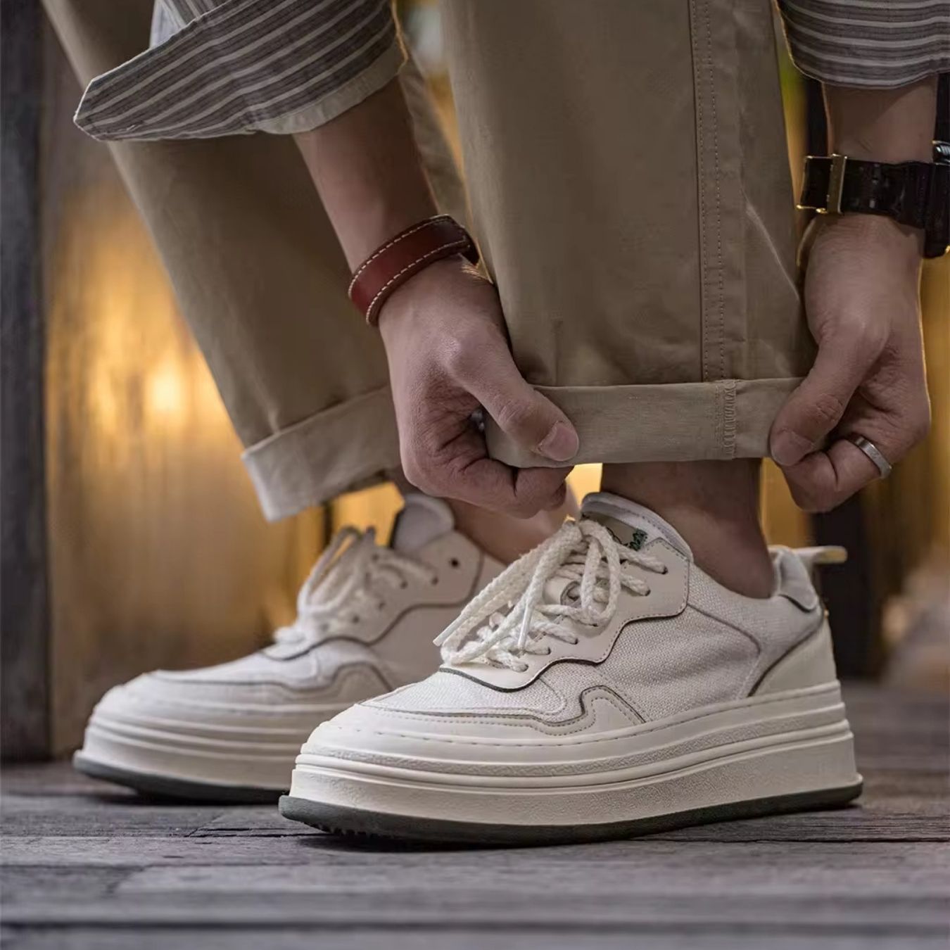 Lost Laces UAE Dubai Shoes Sneakers Shop Store, White Sneaker, Linen sneaker, Breathable & Comfortable Shoes, Retro high quality sneakers, stylish everyday sneaker for men and women